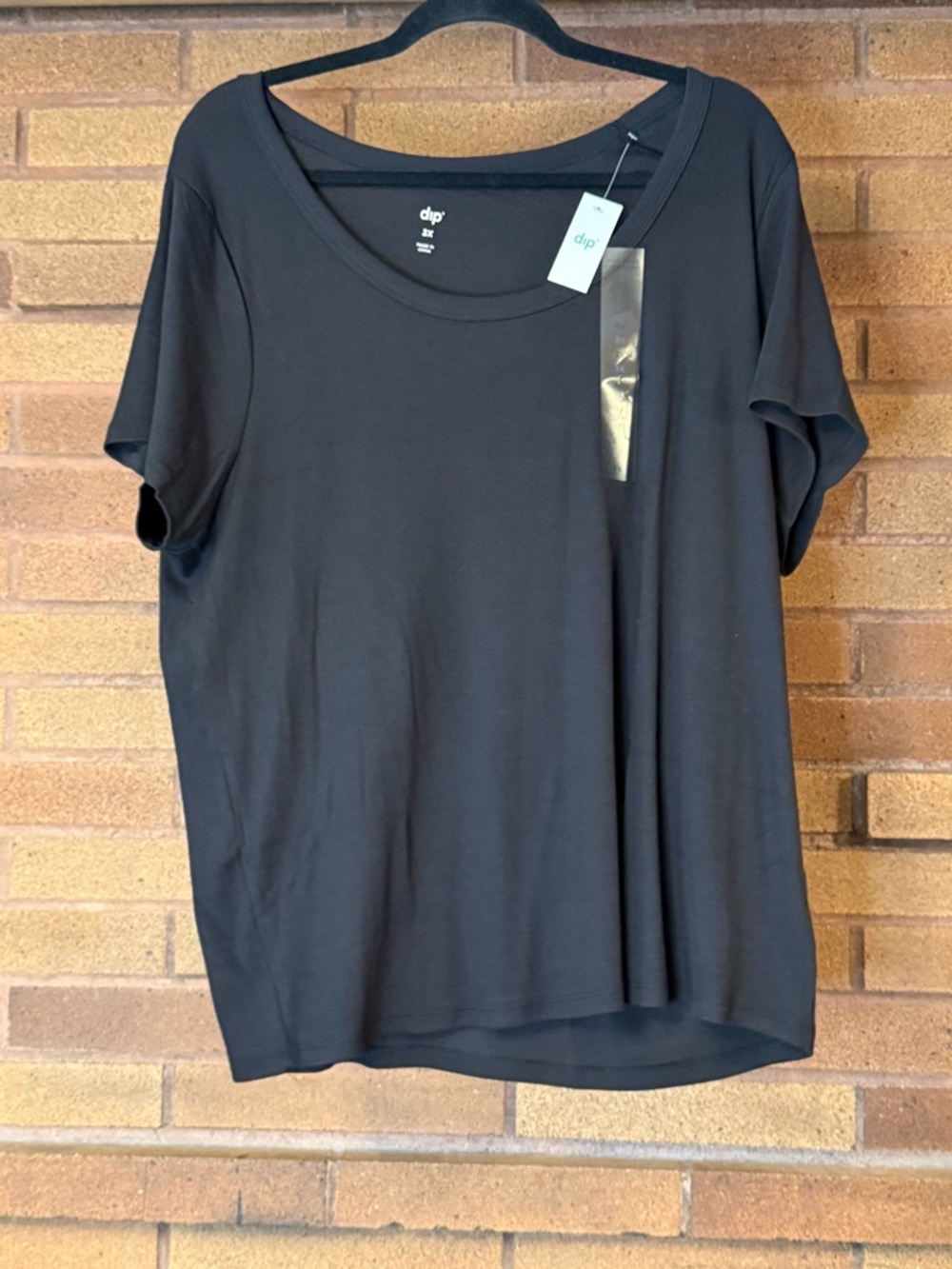 dip Black Short Sleeve Scoop Neck Ribbed Tee